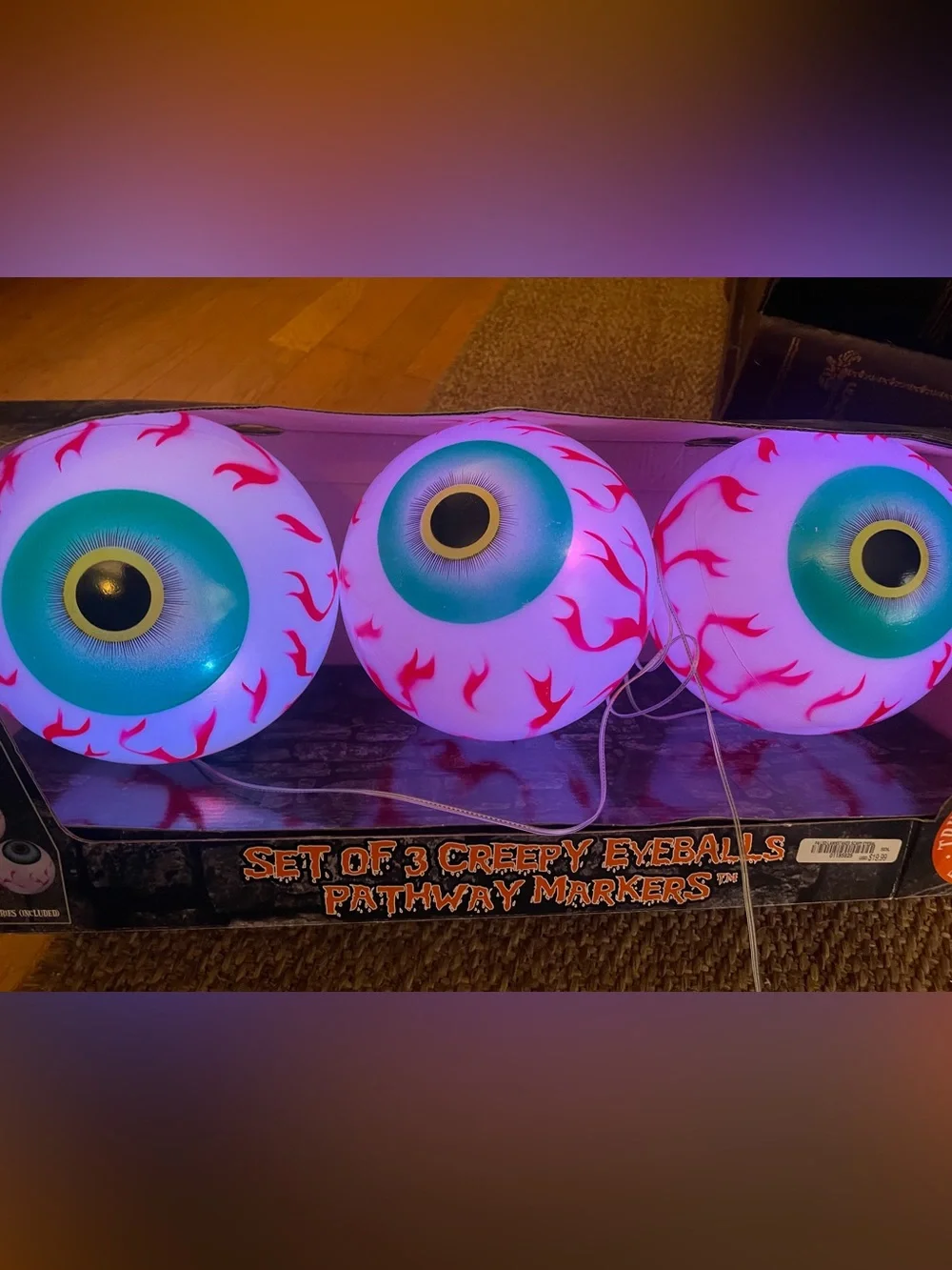 Retired spirit Halloween Jumbo The Scary Eyeball LED lights